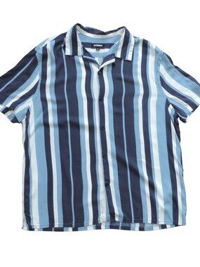 Express Men's Short Sleeve Button-Down Shirt in Navy and Light Blue Stripes